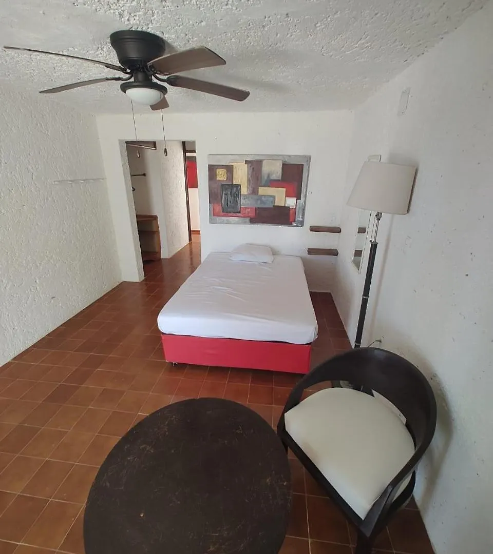 Apartment On The Beach Surfers Sunrise Haven 1 Cancun